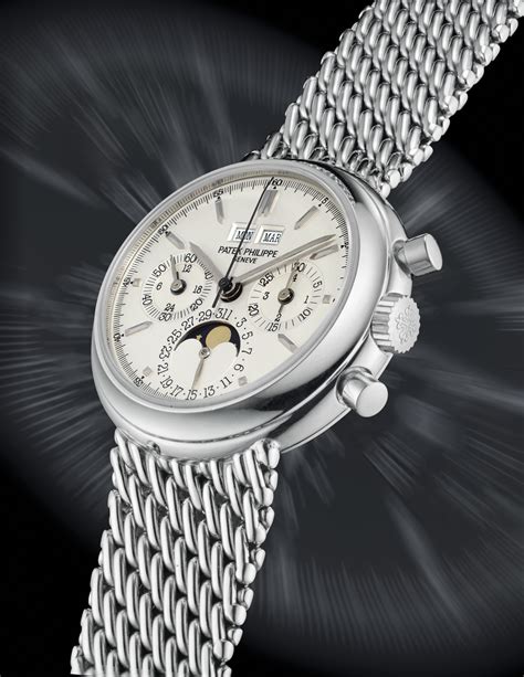 Patek Philippe. An extremely fine and rare platinum chronograph 